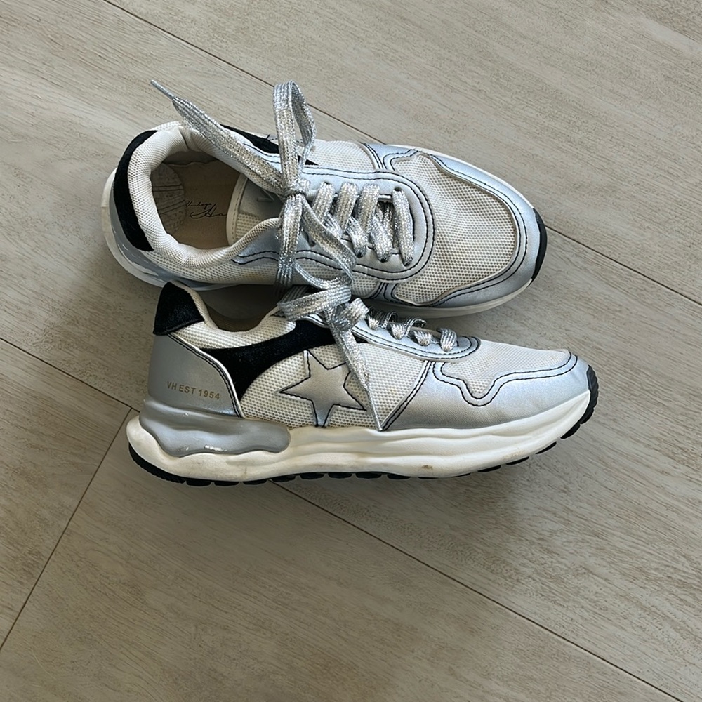 Vintage Havana sneakers